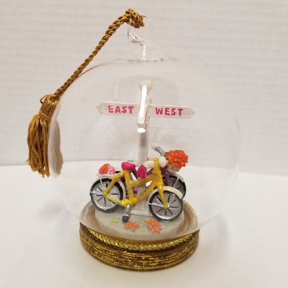 Flavia Milano Friendship Bike Glass Hand Painted Ornament Globe - Picture 3 of 9